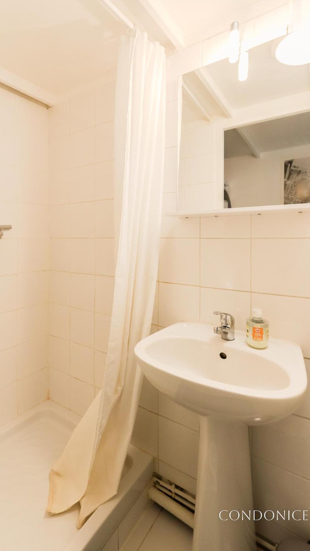 Condonice Exteriör bild