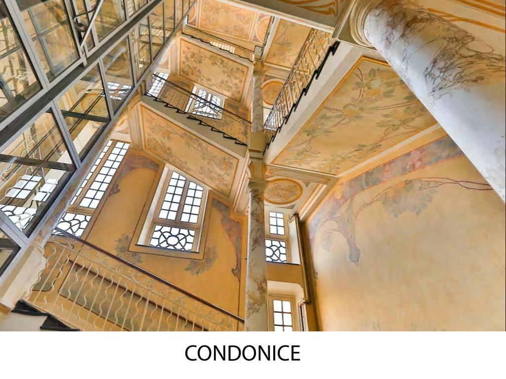 Condonice Exteriör bild